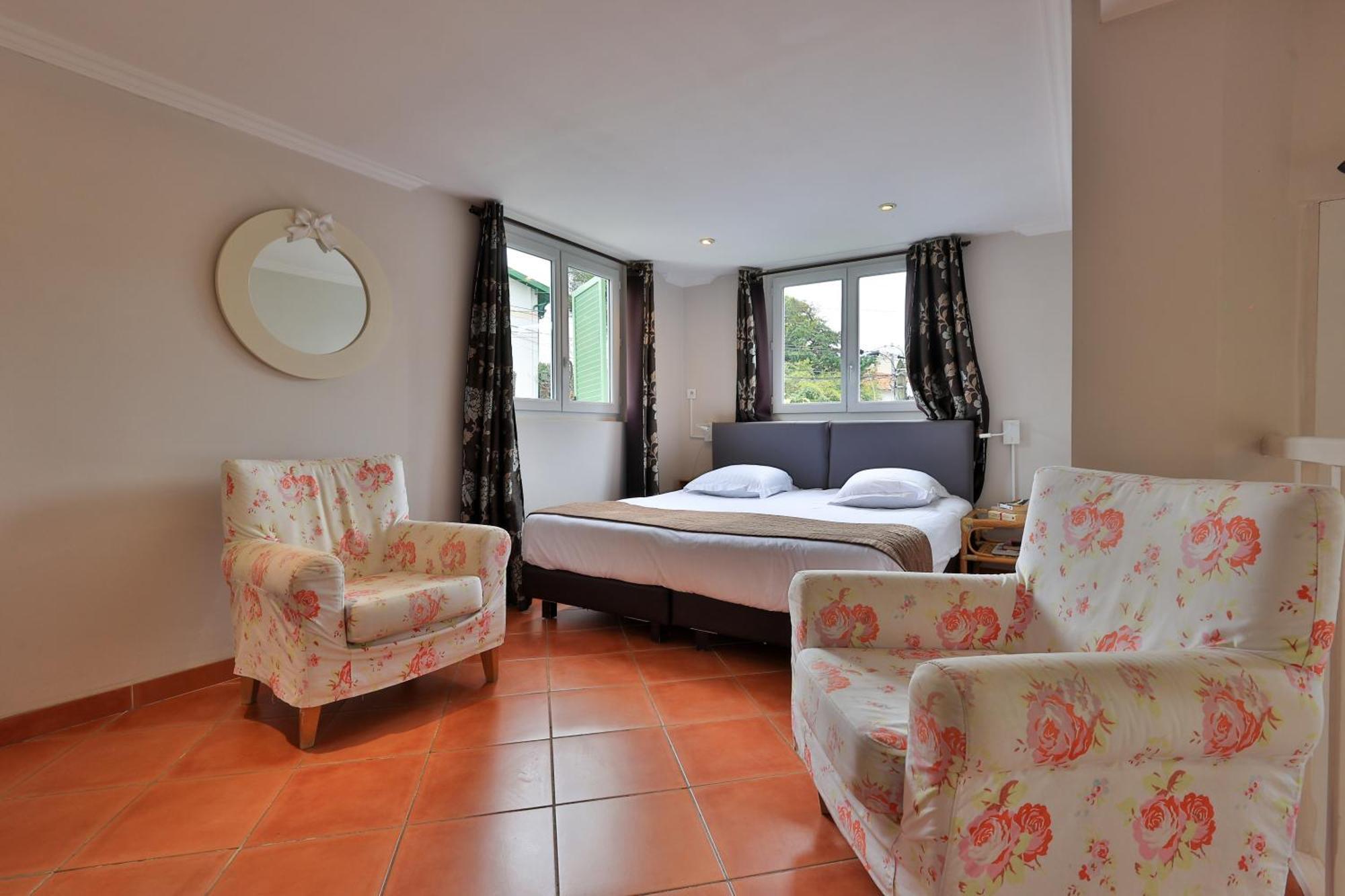 Emeraude Residence Hoteliere Juan-les-Pins Exterior foto