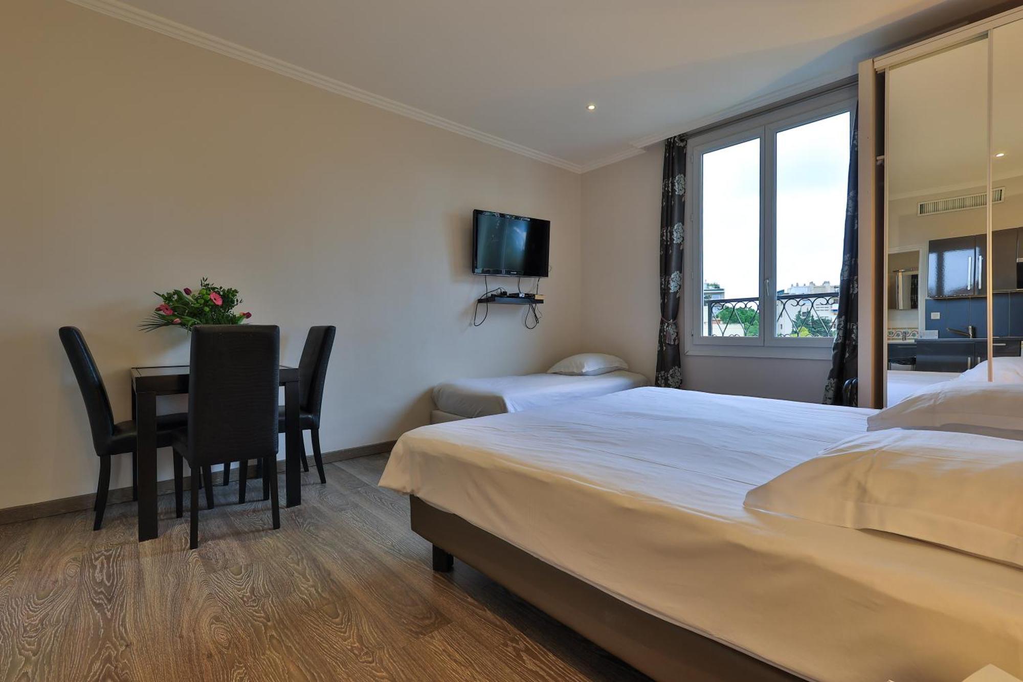 Emeraude Residence Hoteliere Juan-les-Pins Exterior foto