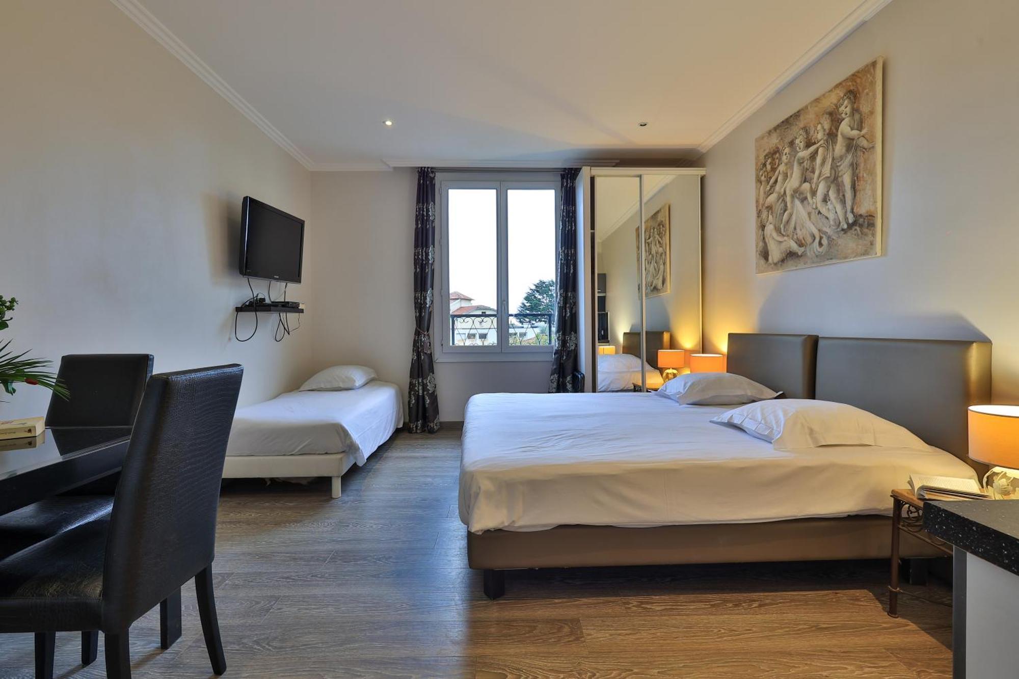 Emeraude Residence Hoteliere Juan-les-Pins Exterior foto