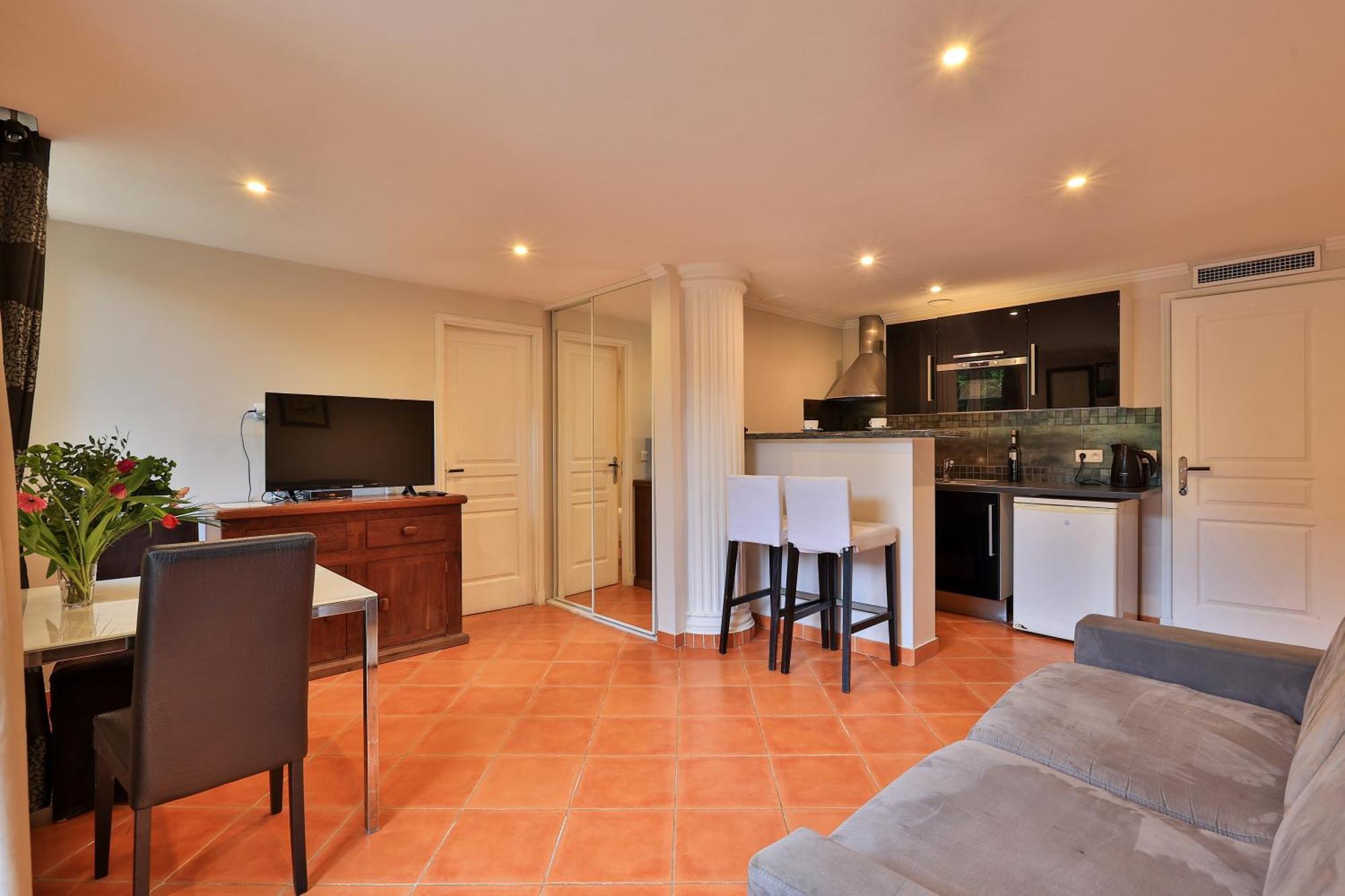 Emeraude Residence Hoteliere Juan-les-Pins Exterior foto