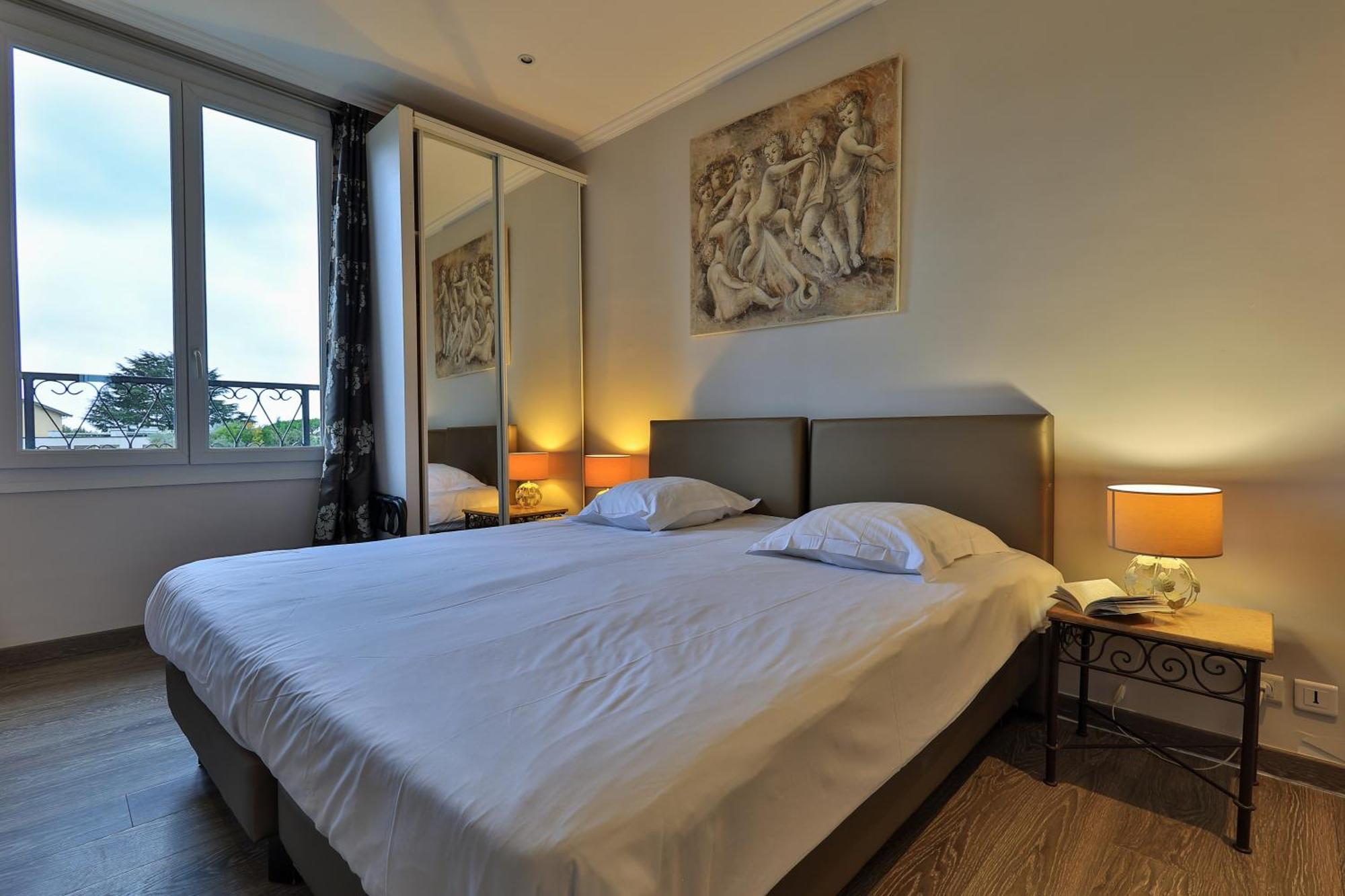 Emeraude Residence Hoteliere Juan-les-Pins Exterior foto