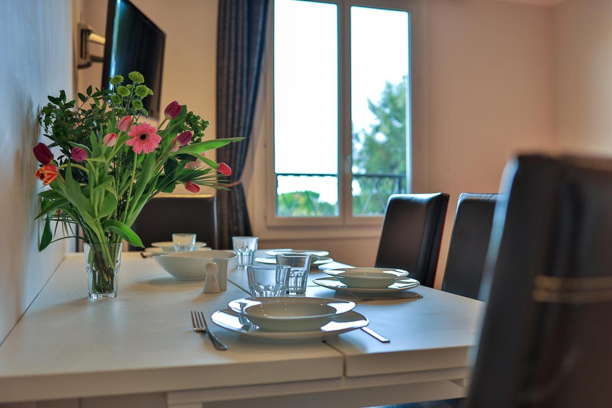 Emeraude Residence Hoteliere Juan-les-Pins Exterior foto