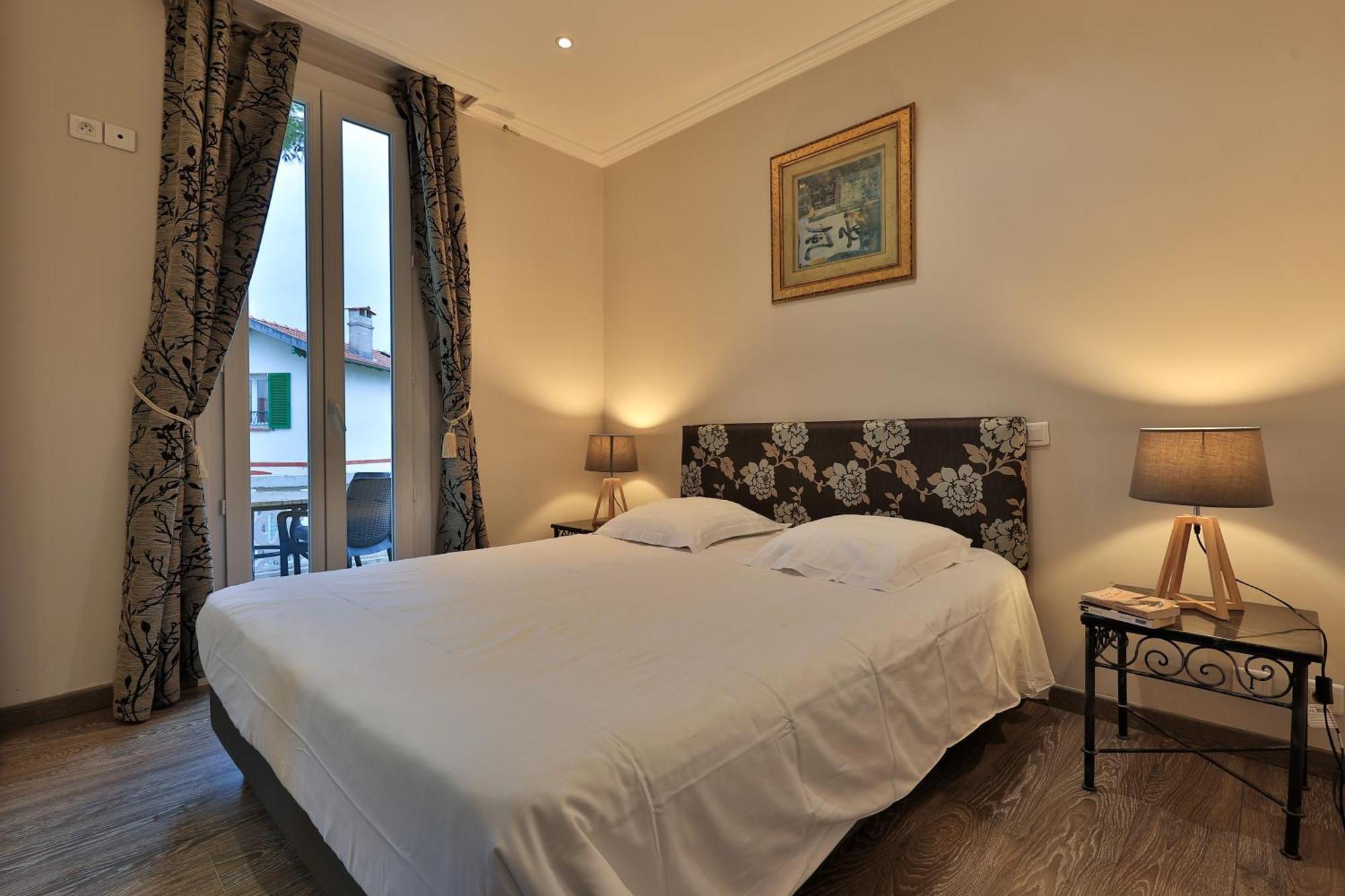 Emeraude Residence Hoteliere Juan-les-Pins Exterior foto