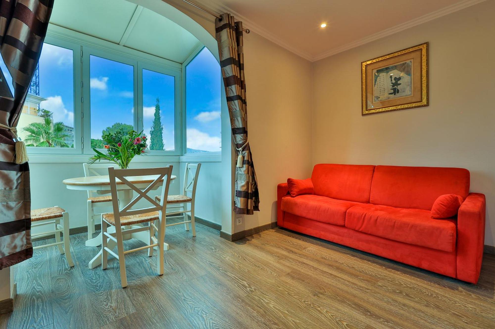 Emeraude Residence Hoteliere Juan-les-Pins Exterior foto