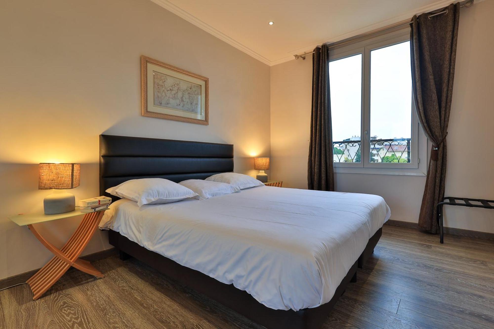 Emeraude Residence Hoteliere Juan-les-Pins Exterior foto