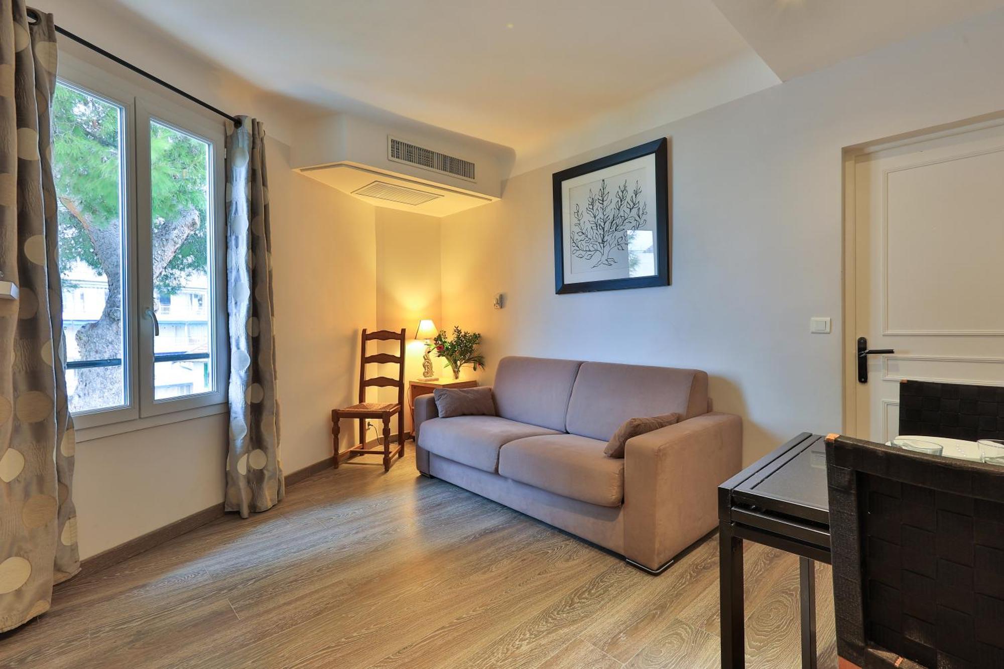 Emeraude Residence Hoteliere Juan-les-Pins Exterior foto